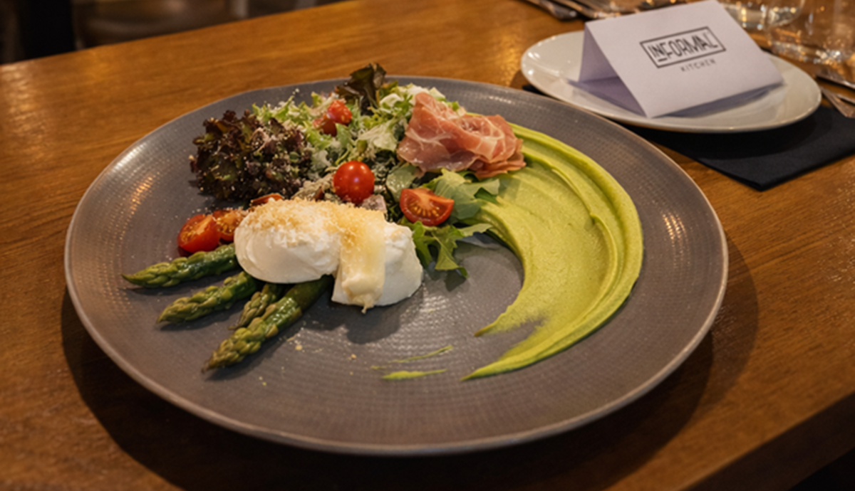 Szparagi, nowalijki i lekkość – poznaj bohaterów naszej wiosennej kuchni.